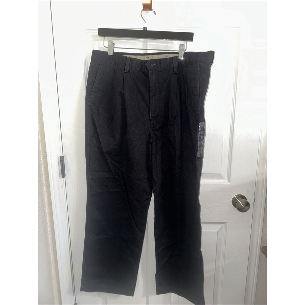 NWT Dockers Men’s No Wrinkle Twill Classic Pleated Pant 38  X 29